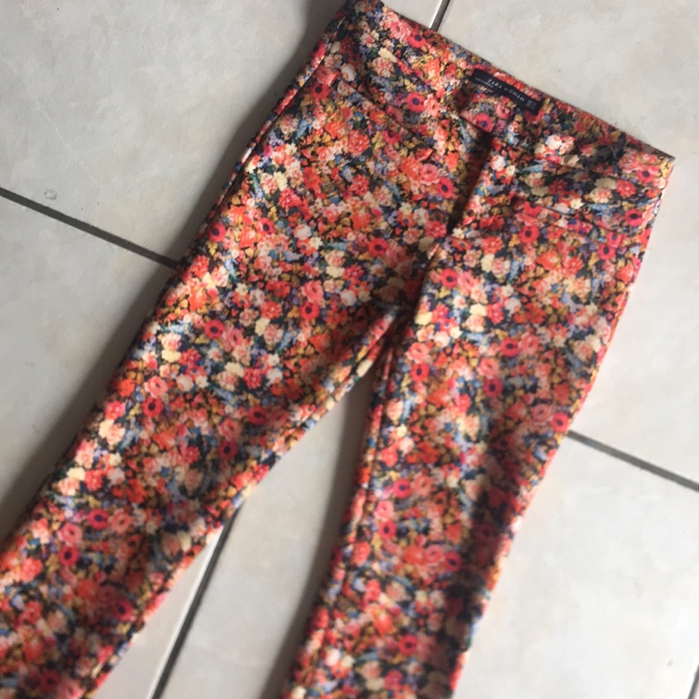 Zara floral pants/leggings